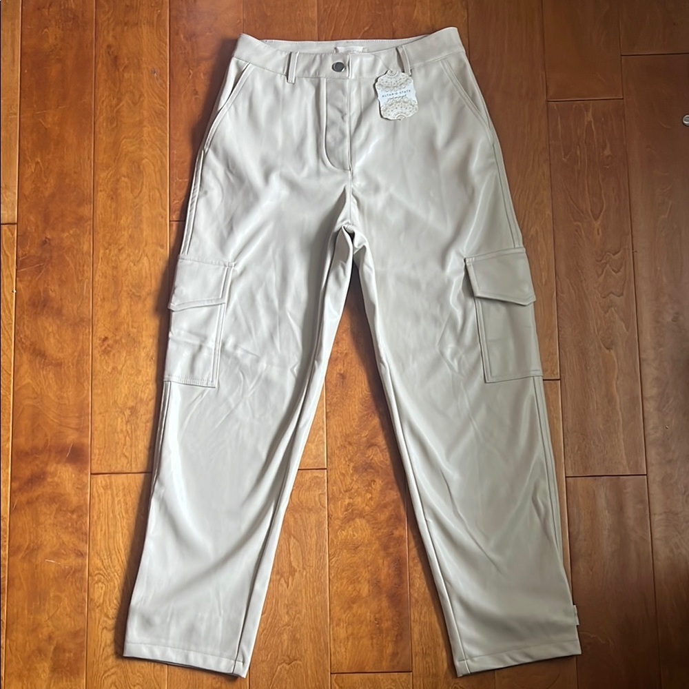 Altar’d State Women’s Cream Cargo Faux Leather Pants Size M Grunge Edgy Casual - Picture 1 of 11
